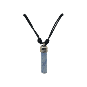 Collar de cuarzo azul con capuchón dorado