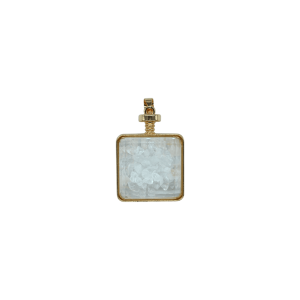 Dije de cuarzo blanco encapsulado en forma de cubo
