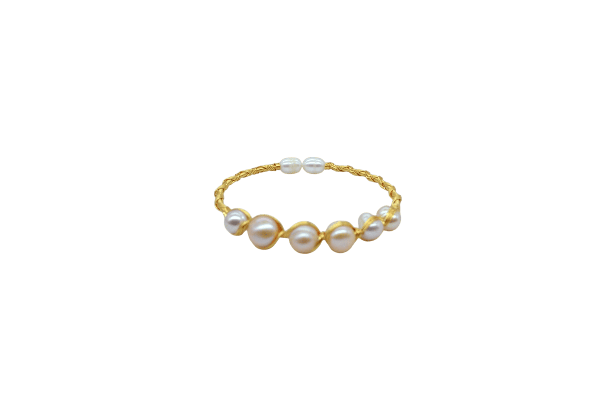 Brazalete con 6 perlas de cultivo engarzadas con alambre