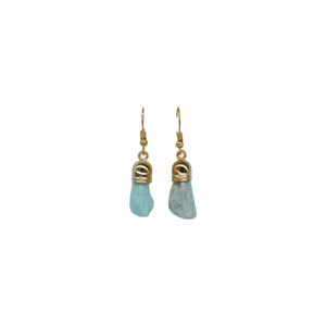 Aretes de piedra turquesa con capuchón dorado
