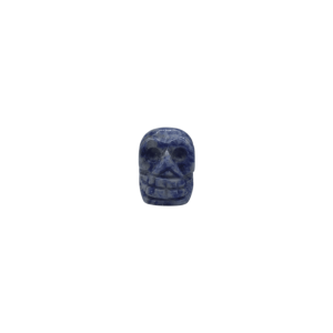 Dije en forma de calavera de piedra sodalita